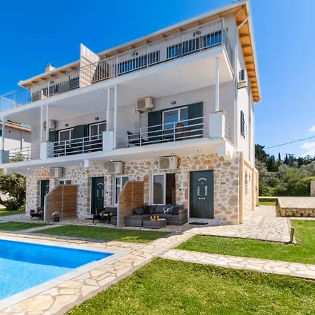 Superior A Appartement Tsoukaládhes